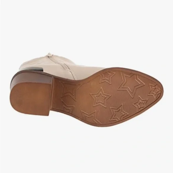 Dirty Laundry Cream Heeled Boots with Gold Accents - Picture 5 of 10